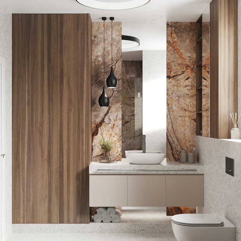 Illustratives Beispiel: Bad mit Natursteinwand, Holzverkleidung und Hängeleuchten